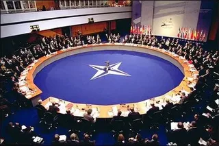 NATO加盟は日本の安全保障を盤石にするか | 安倍元総理が描いた壮大な世界戦略