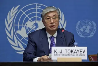 Kazakh President Tokayev disapproves of pro - Russian armed groups in front of Putin  -  Russia threatens.